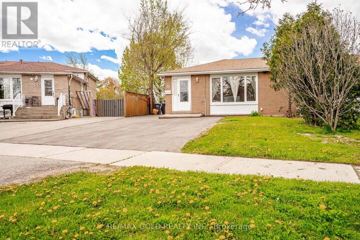 Property Photo:  33 Garside Crescent  ON L6S 1H5 