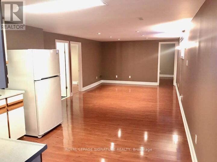 Property Photo:  2667 Sherhill Drive Lower  ON L5J 3Z2 