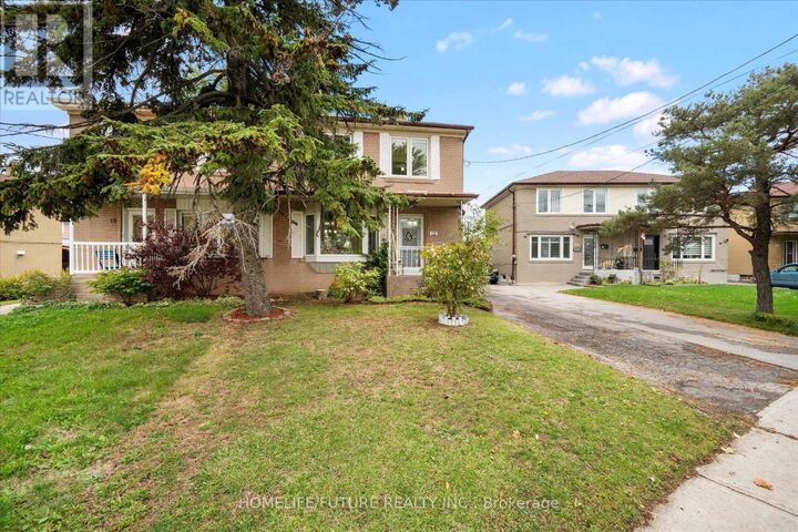 Property Photo:  12 Ellendale Drive  ON M1P 1N2 