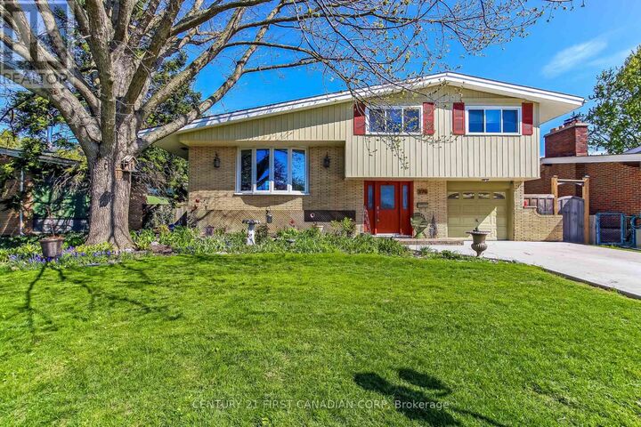Property Photo:  276 Southcrest Drive  ON N6J 1N4 