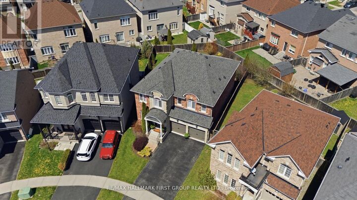 Property Photo:  7 Shepstone Drive  ON L1Z 0A5 