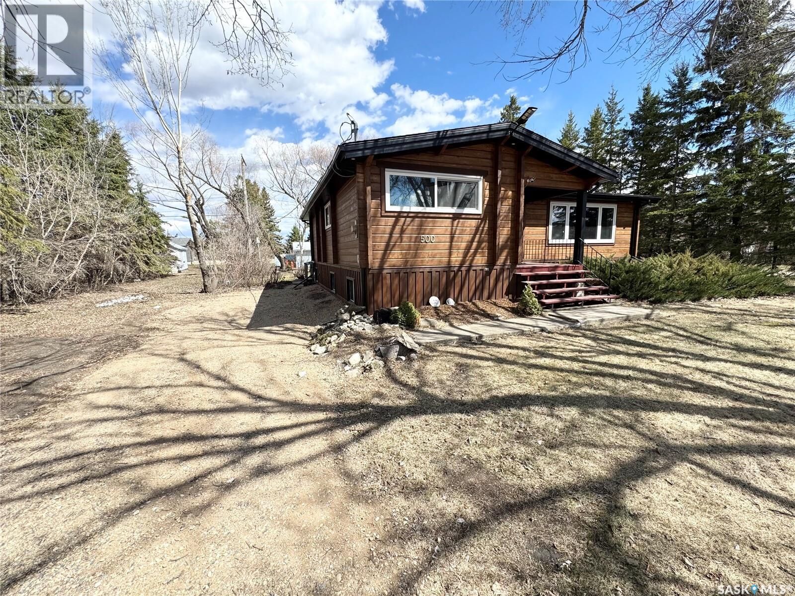 Property Photo:  500-504 1st Avenue N  SK S0E 1M0 