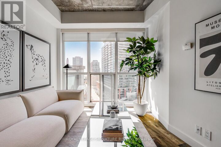 Property Photo:  1 Shaw Street 1421  ON M6K 0A1 