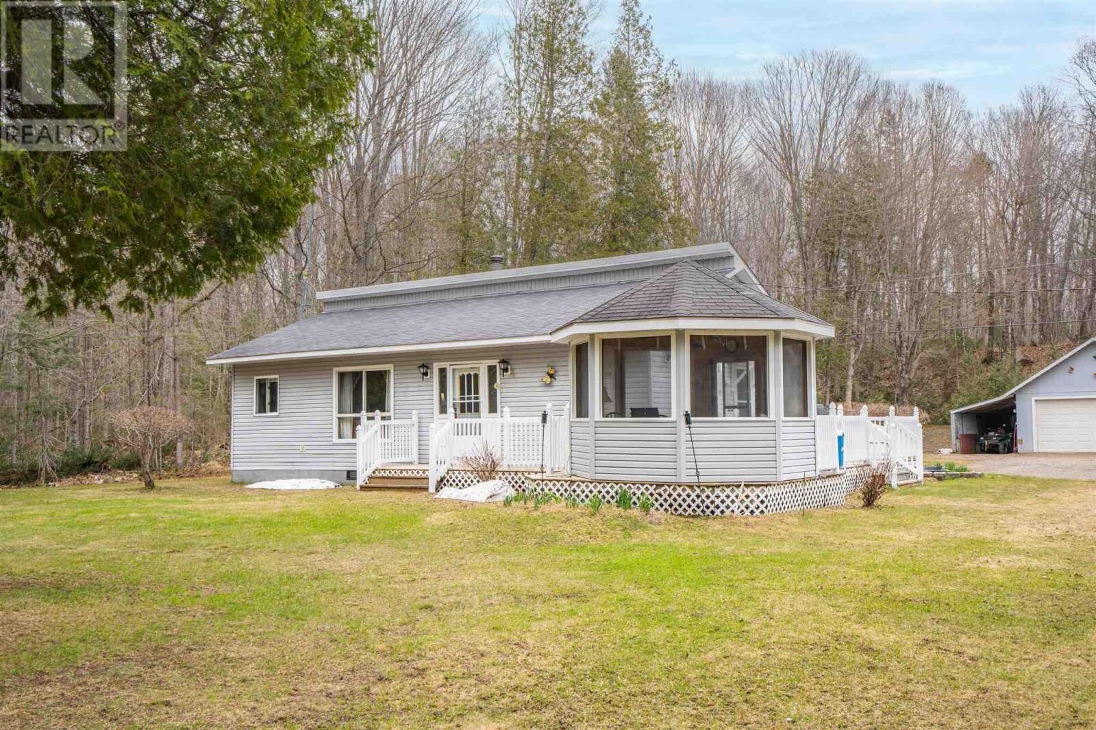 Property Photo: 98 Whispering Pines Rd ON P0S 1E0
