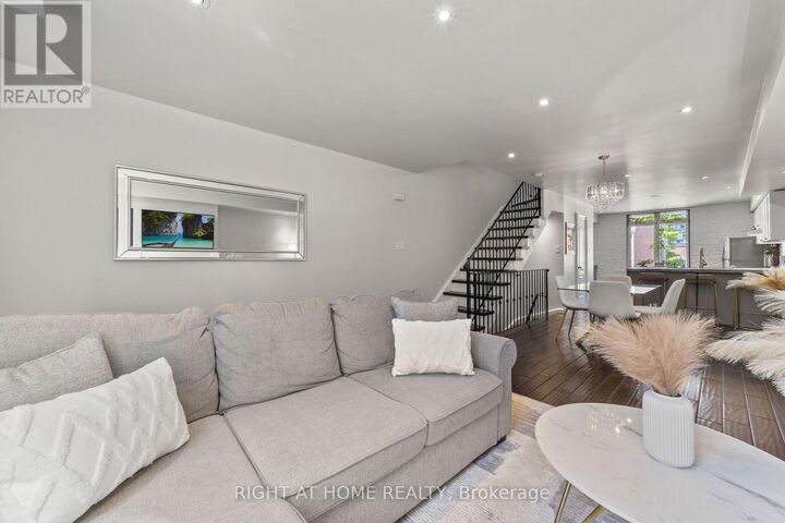 Property Photo:  12 Sudbury Street 2608  ON M6J 3W7 