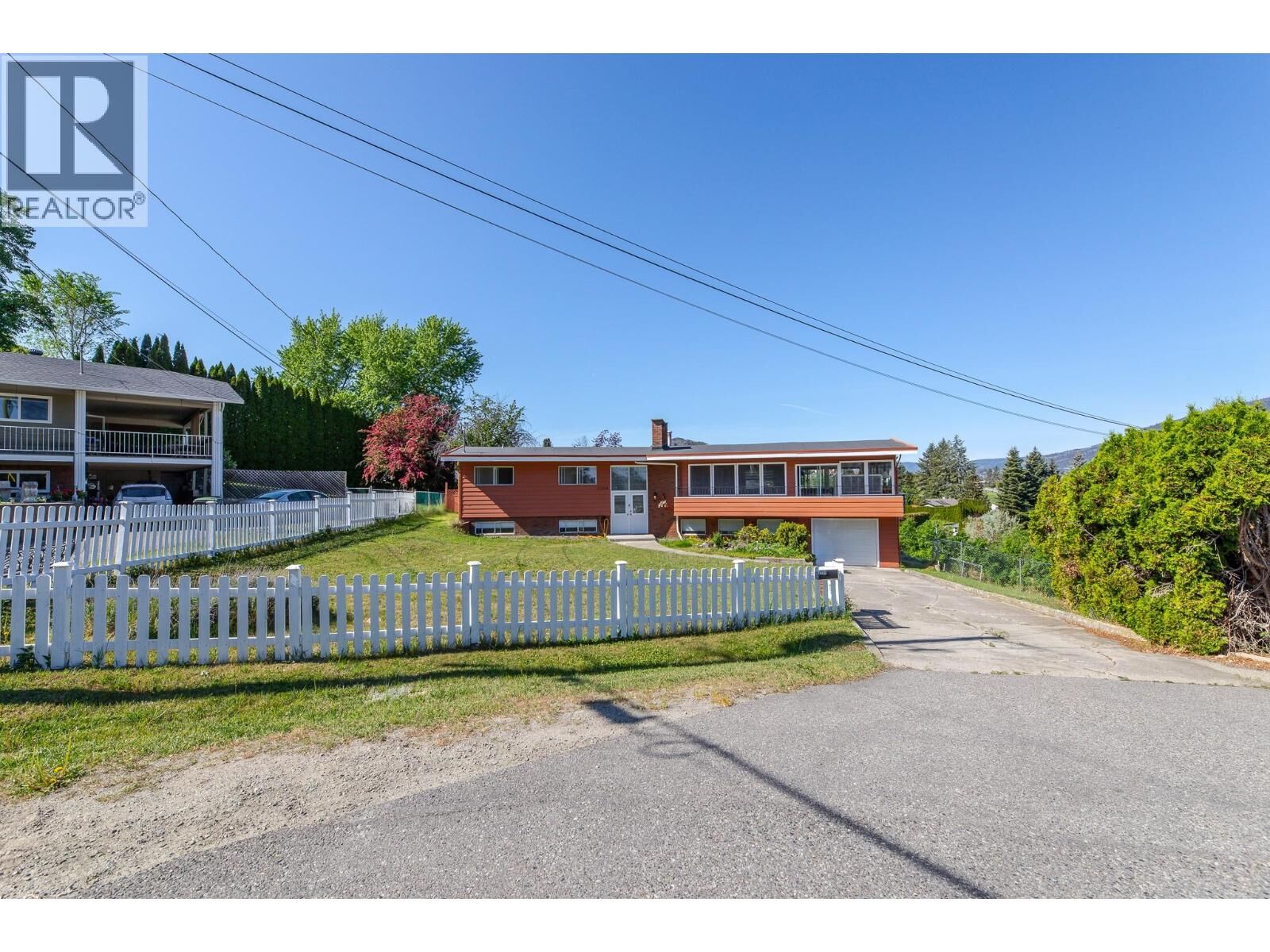 Property Photo:  2204 Bridgeview Road  BC V1Y 0B1 