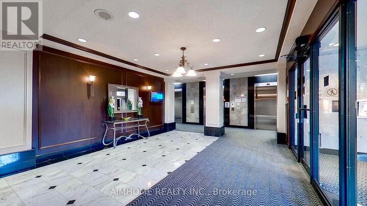 Property Photo:  110 Promenade Circle 608  ON L4J 7W8 