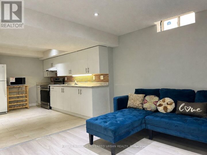 Property Photo:  58 Casa Grande Street Bsmt  ON L4S 1R1 