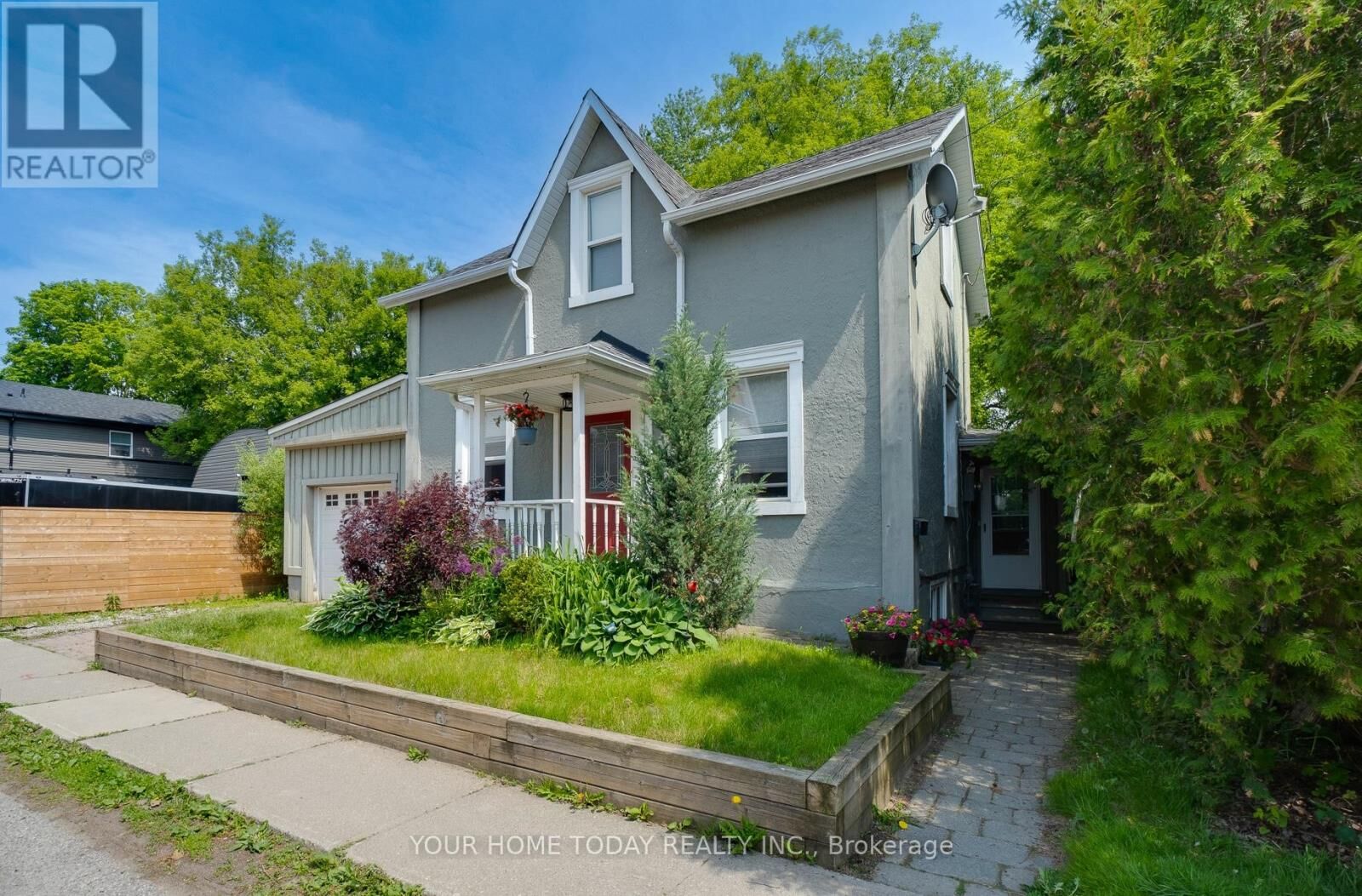 Property Photo:  10 Knox Street  ON L7J 1C7 