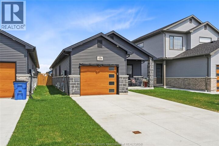 Property Photo:  139 Ironwood Trail  ON N7M 0T3 