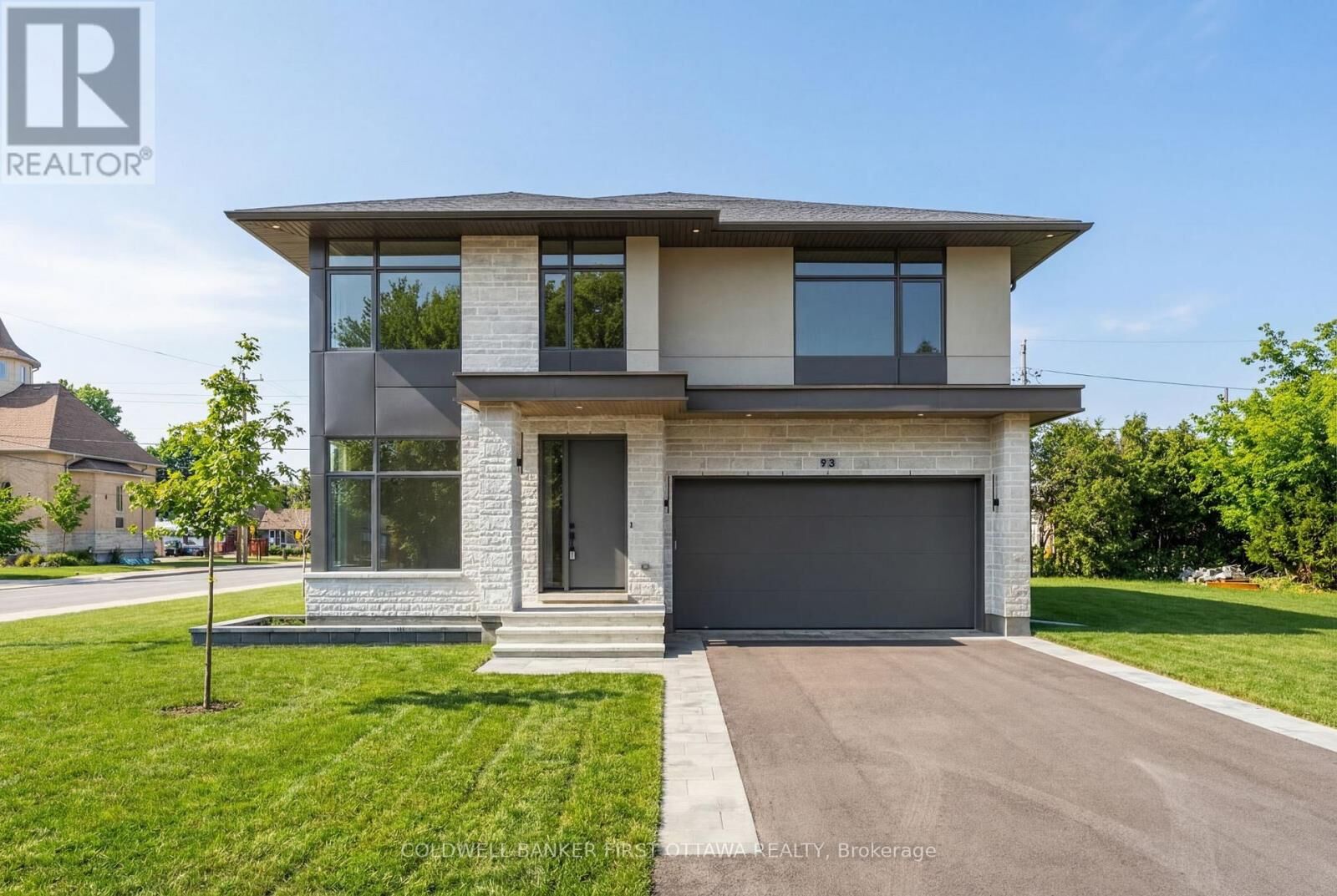 Property Photo:  93 Lotta Avenue  ON K2G 2B8 