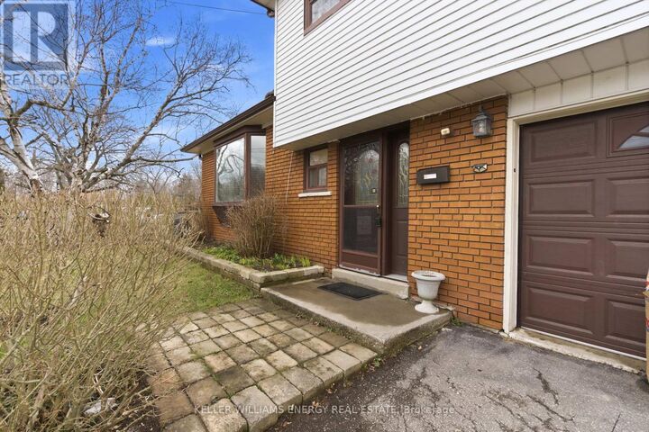 Property Photo:  20 Ravenview Drive  ON M1E 3M1 