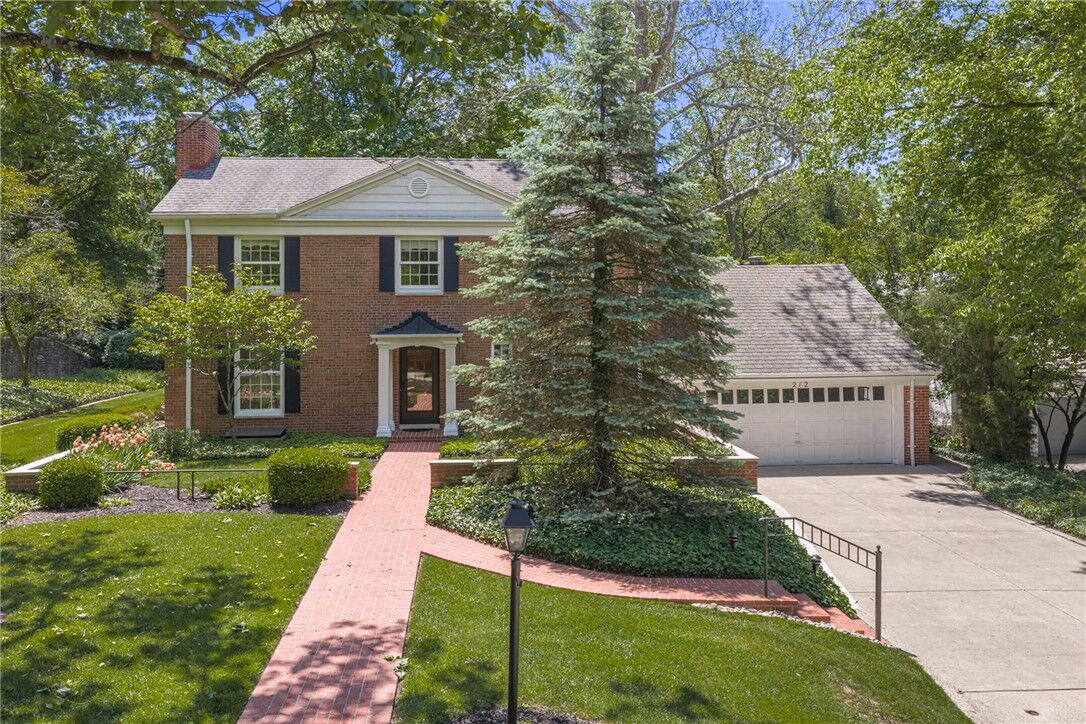 Property Photo: 212 Grandon Road OH 45419