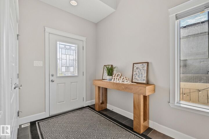 Property Photo:  16404 136 Street NW  AB T6V 0K1 
