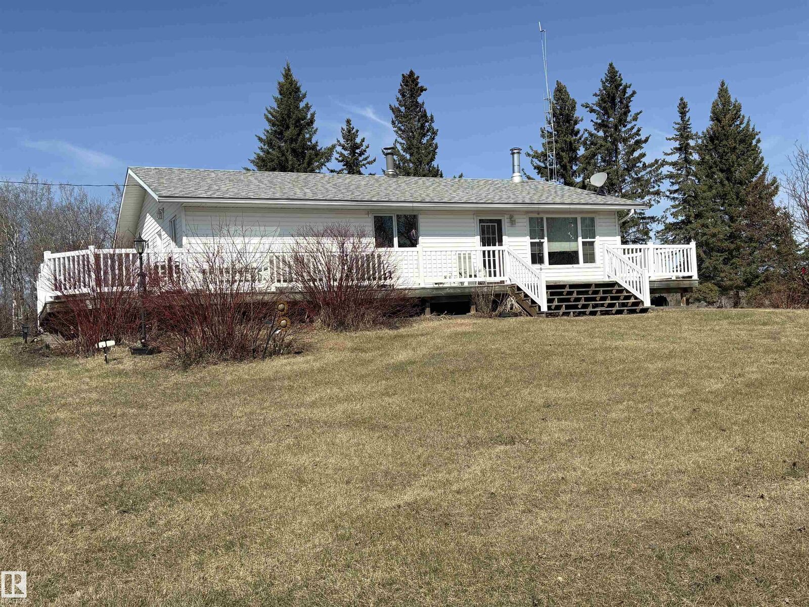 Property Photo:  56320 Rng Rd 55  AB T0A 1A0 