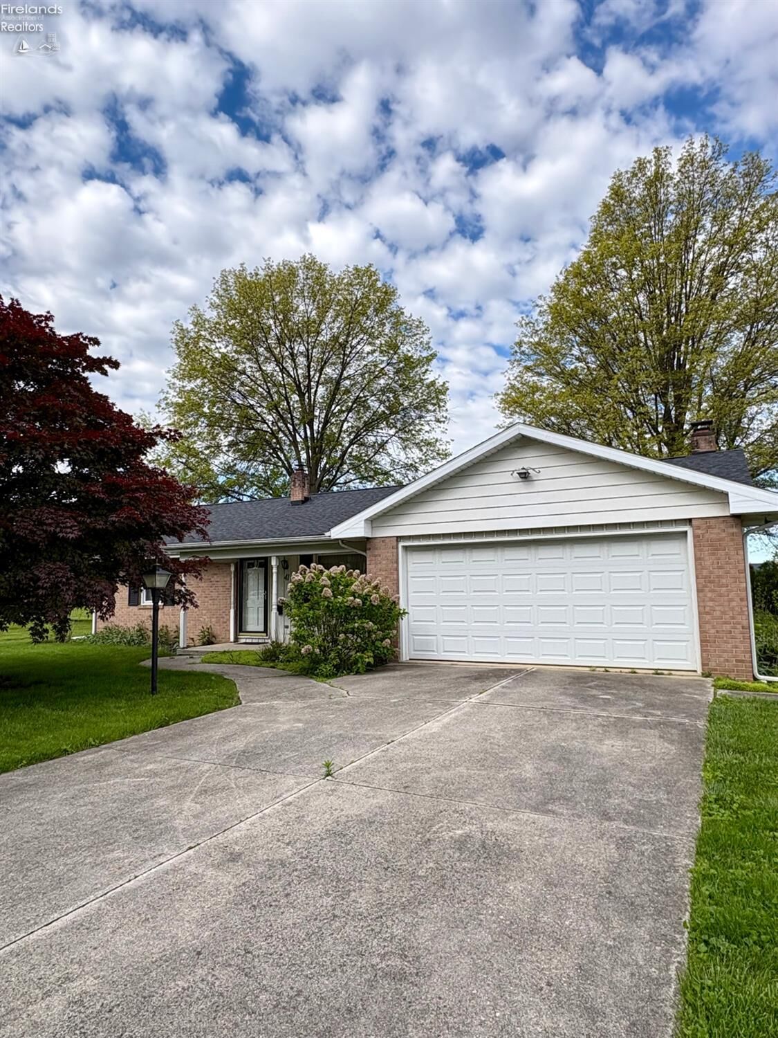Property Photo:  41 Oakwood Drive  OH 44883 