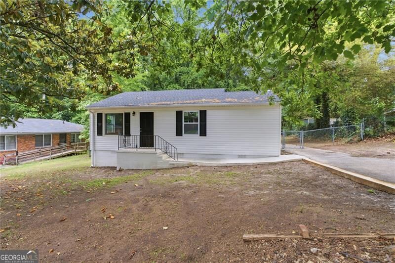 Property Photo: 5160 Ellen Street GA 30297