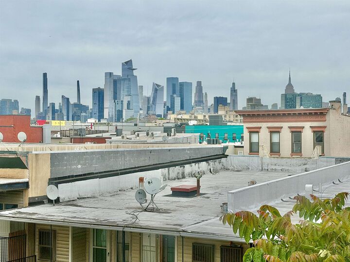 Property Photo:  327 Jackson St 18  NJ 07030 