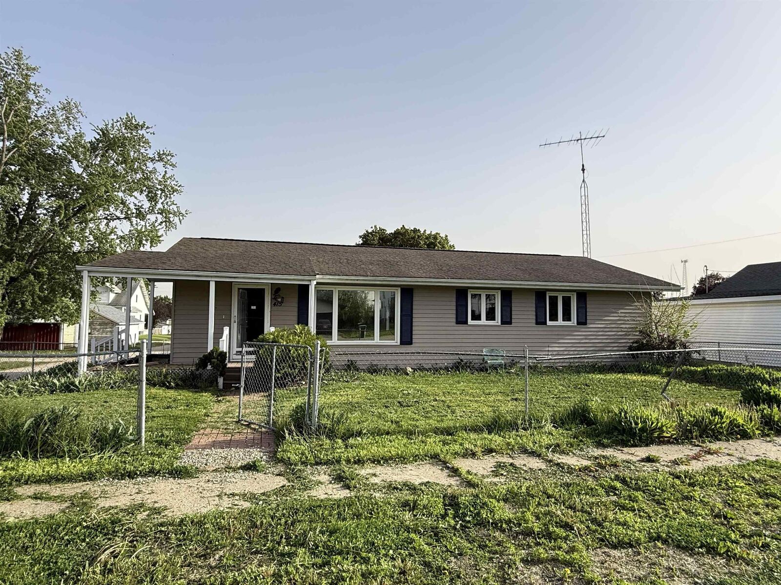 Property Photo:  415 3rd Street  IA 50625 