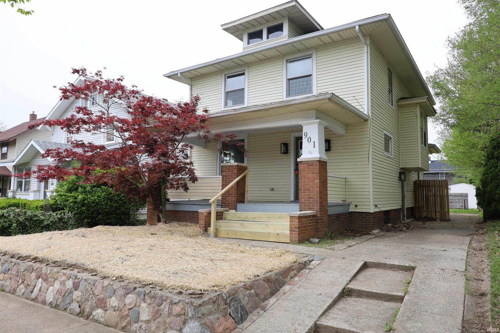 Property Photo:  901 Forest Avenue  IN 46805-3424 