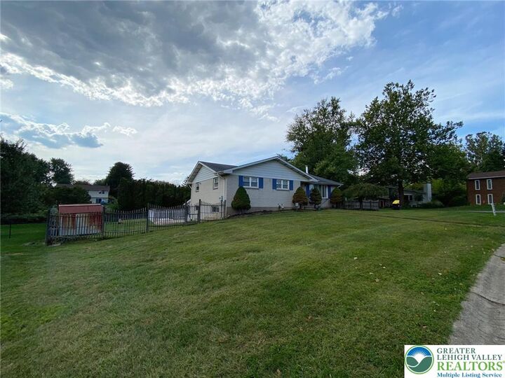 Property Photo:  3979 Kenrick Drive  PA 18020 