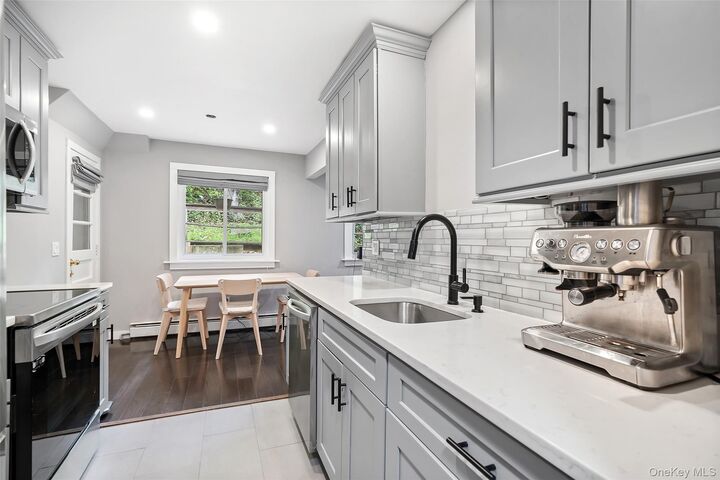 Property Photo:  7 N James Street 7K  NY 10566 