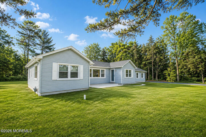 Property Photo:  5 Riccis Drive  NJ 08527 