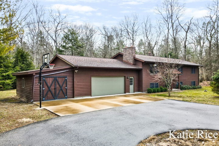 Property Photo: 938 N Scenic Drive MI 49445