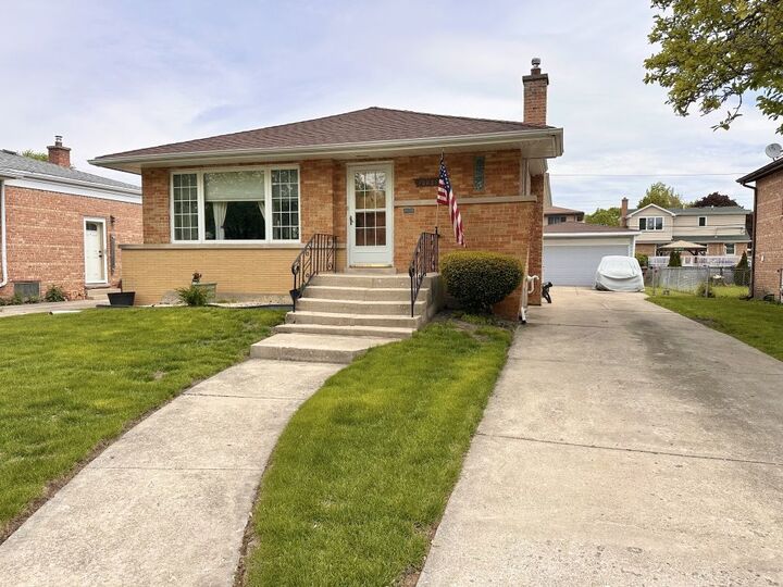 Property Photo:  10021 Minnick Avenue  IL 60453 