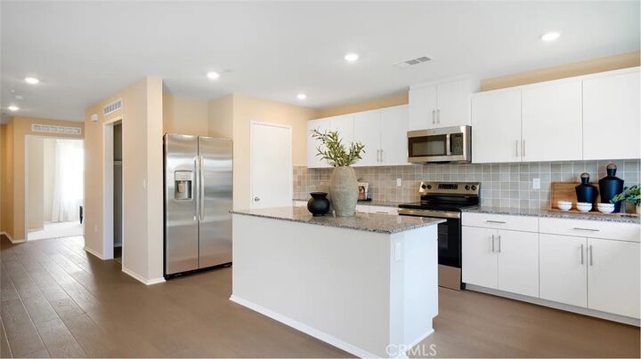 Property Photo:  1376 Noble Rein Drive  CA 92582 
