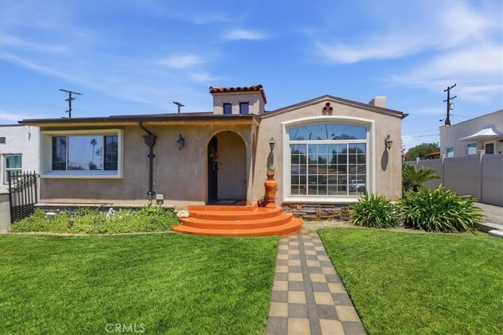 Property Photo:  2041 Blenheim  CA 92507 