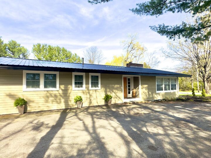Property Photo: 410 Mount Hope Avenue ME 04401