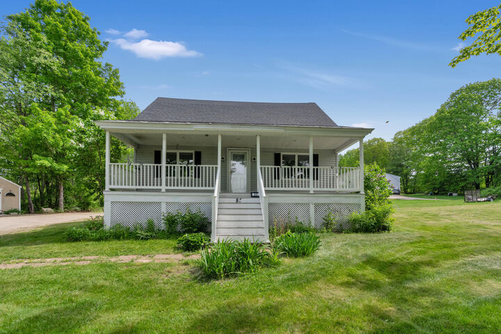 Property Photo: 85 Cramm Road ME 04048