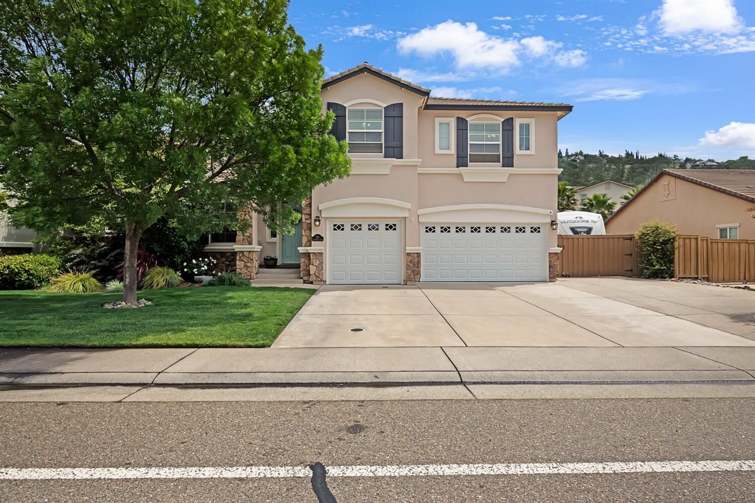 Property Photo:  720 Hildebrand Circle  CA 95630 