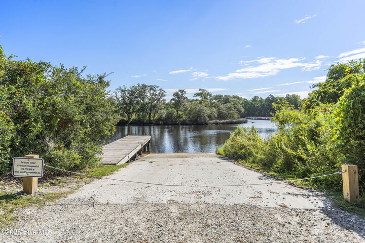 Property Photo:  101 Kings Harbor Drive  NC 28445 