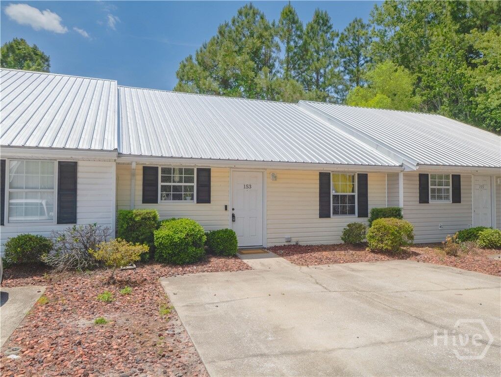 Property Photo:  153 Winter Chase Lane  GA 31520 