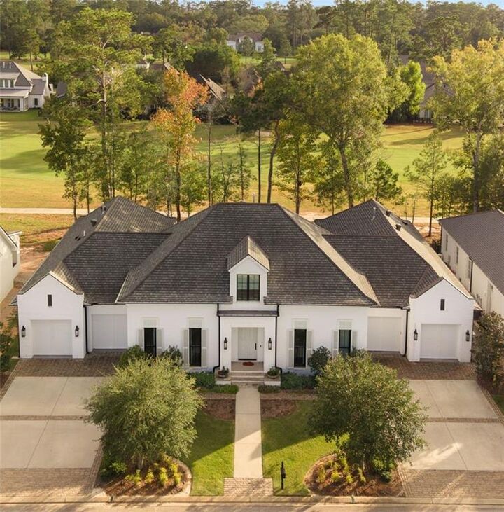 Property Photo: 71 Hummingbird Road LA 70433