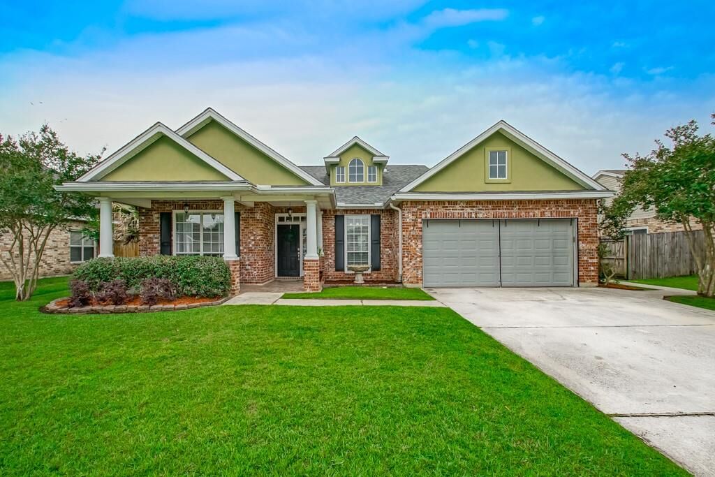 Property Photo:  1122 Rebecca Reid Drive  LA 70461 