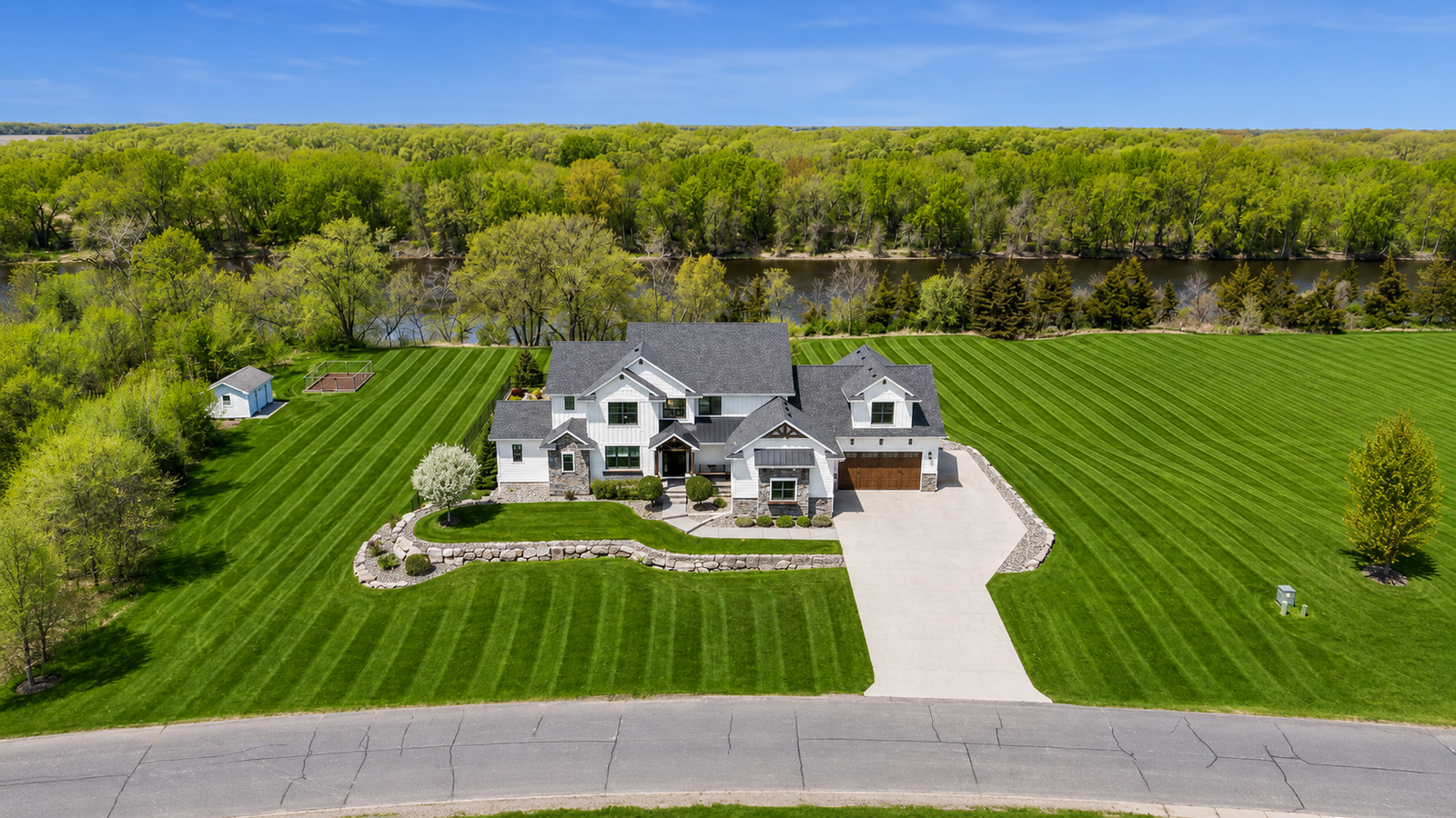 Property Photo:  9760 105th Street NE  MN 55362 