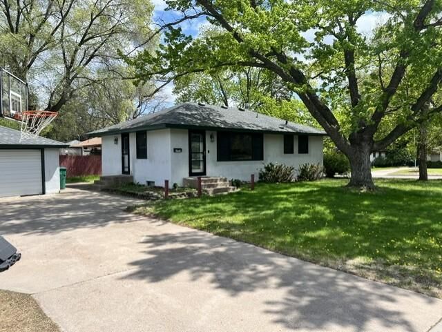 Property Photo:  6924 Drew Avenue N  MN 55429 