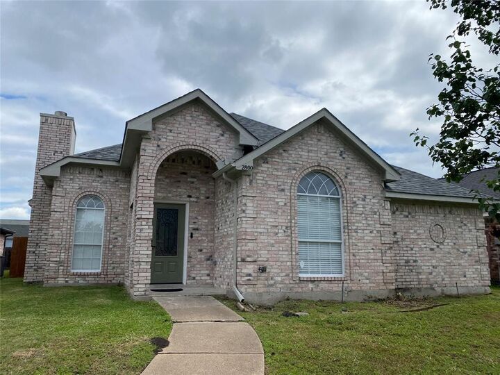 Photo de la propriété:  2800 Helen Lane  TX 75181 
