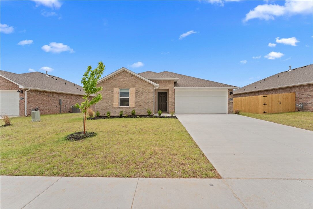 Property Photo: 3021 Amarillo Way AR 72719