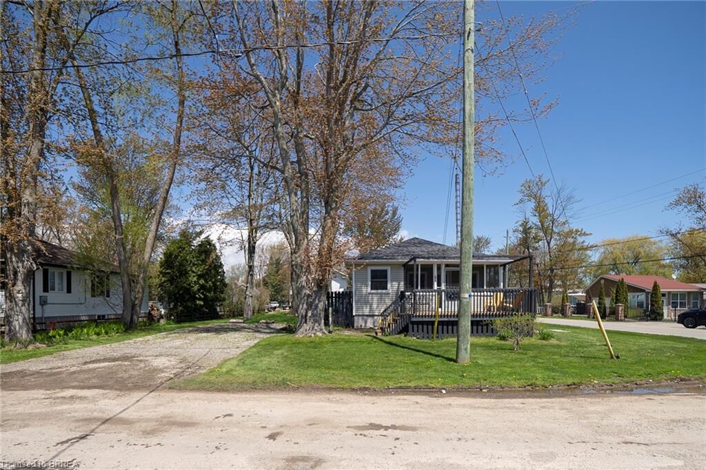 Property Photo: 21 Ferris Street ON N0E 1W0