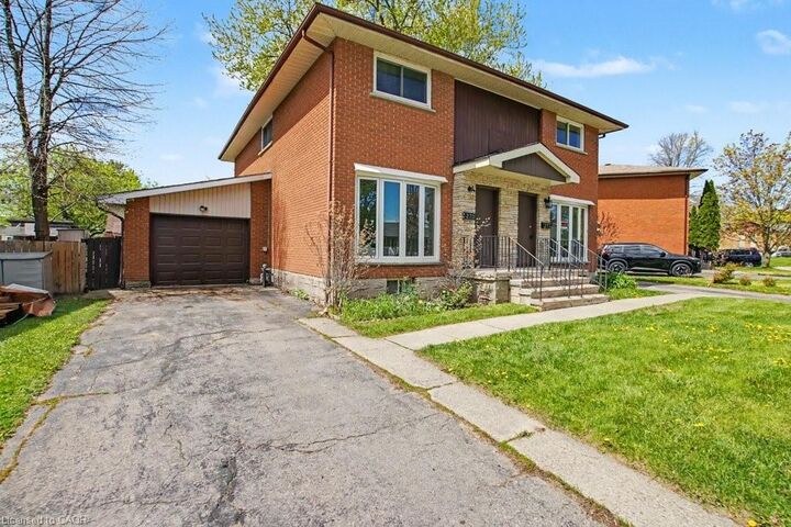Property Photo:  273 Elliott Street  ON N1R 2L6 