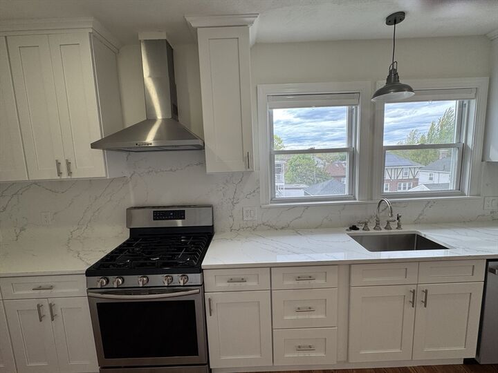 Property Photo:  91 Greaton Rd 2  MA 02132 