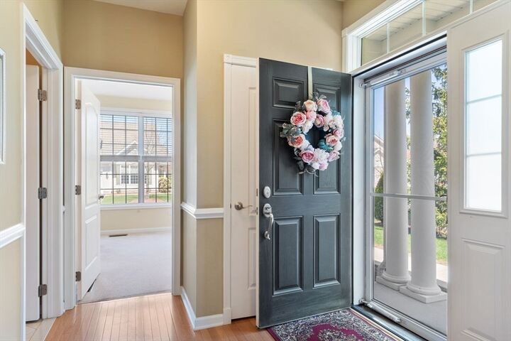 Property Photo:  2 Hopkins Cir 2  MA 01844 