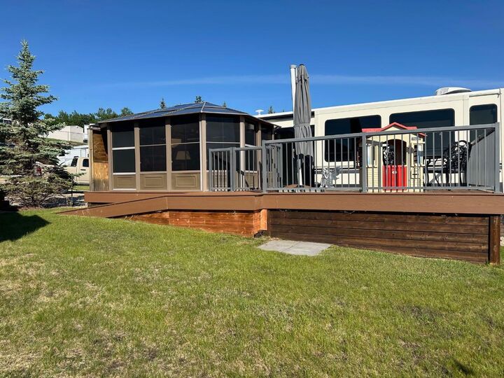 Property Photo:  25054 South Pine Lake Road 31  AB T0M 1R0 