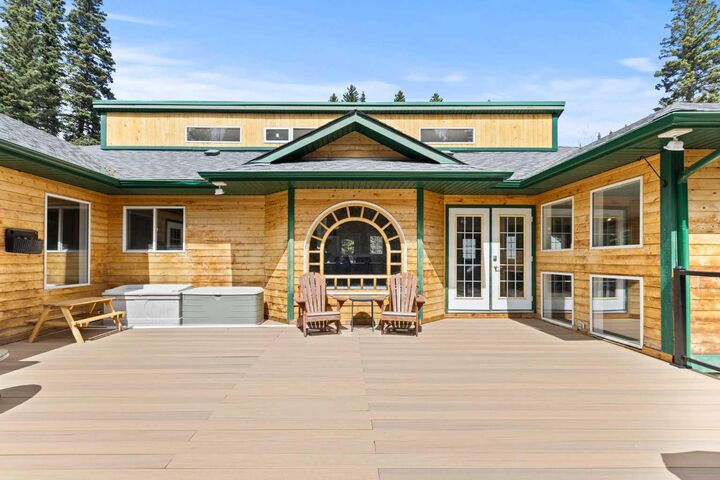 Property Photo:  206020 Highway 762  AB T0L 0K0 