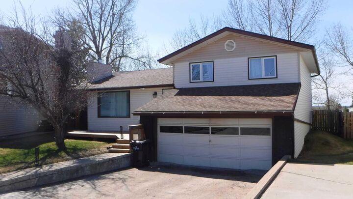 Property Photo:  5404 46 Street  AB T0H 3N0 