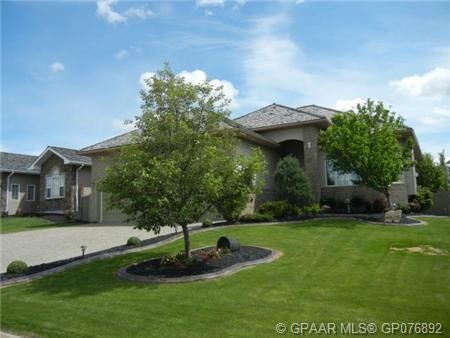 Property Photo:  4809 94 Street  AB T8W 2G7 
